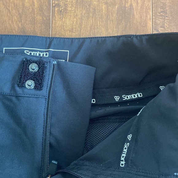 Sombrio Summit Shorts - Women's in Black - Picture 9 of 10